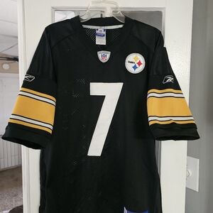 ROETHSLEBURGER FOOTBALL JERSEY #7 SIZE 48!